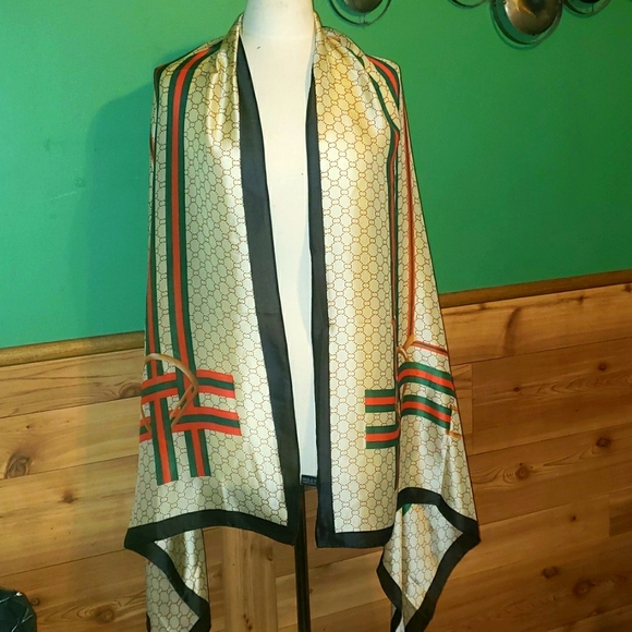 Mulberry Silk Scarf - Picture 4 of 5